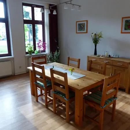 Vis-A-Vis-Berliner-Tor Apartment Schwerin  Exterior photo